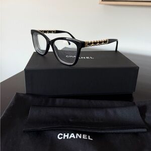 CHANEL Glasses